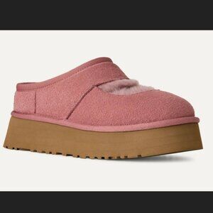 ISO pink ugg bea mary janes